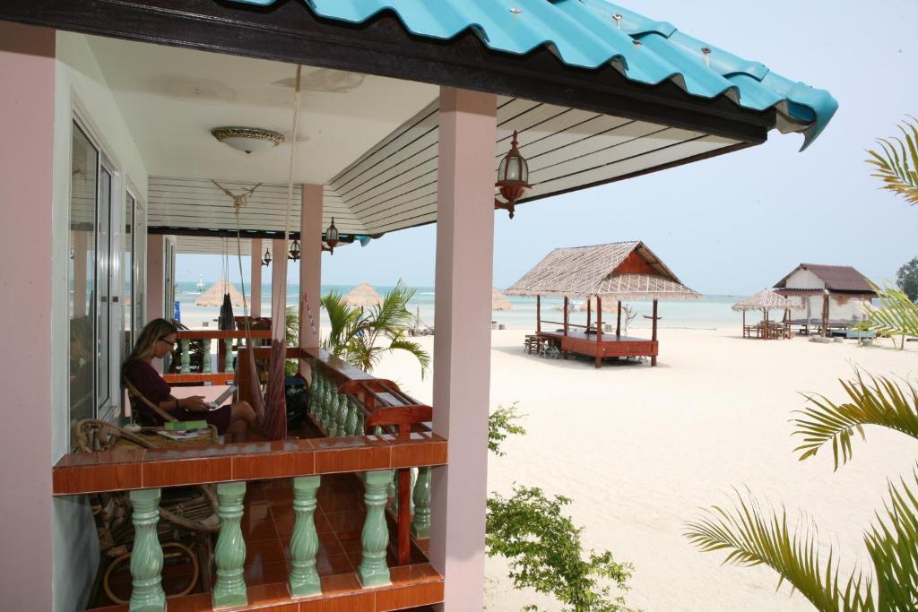 Nice Sea Resort Srithanu Bilik gambar